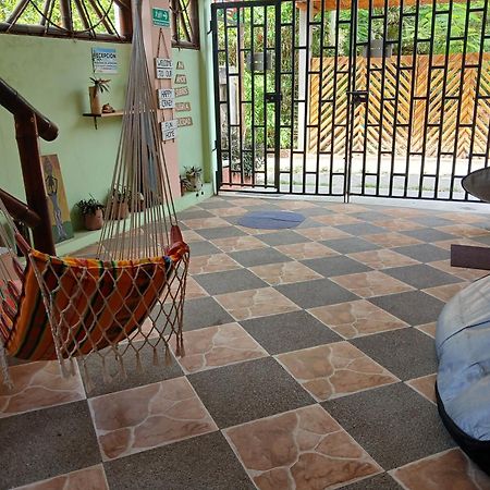 Hostal Casa Taisha 몬따니따 외부 사진