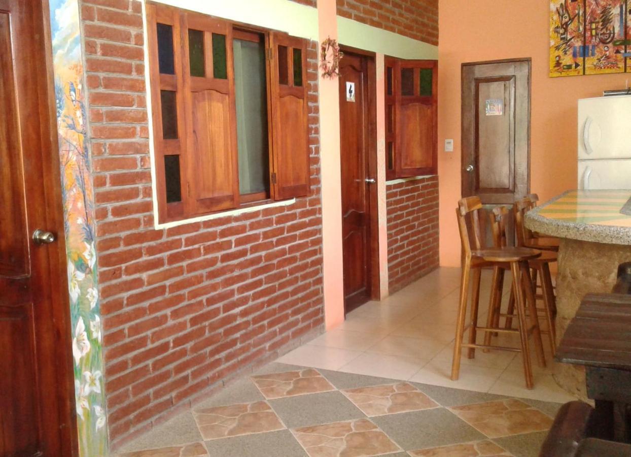 Hostal Casa Taisha 몬따니따 외부 사진