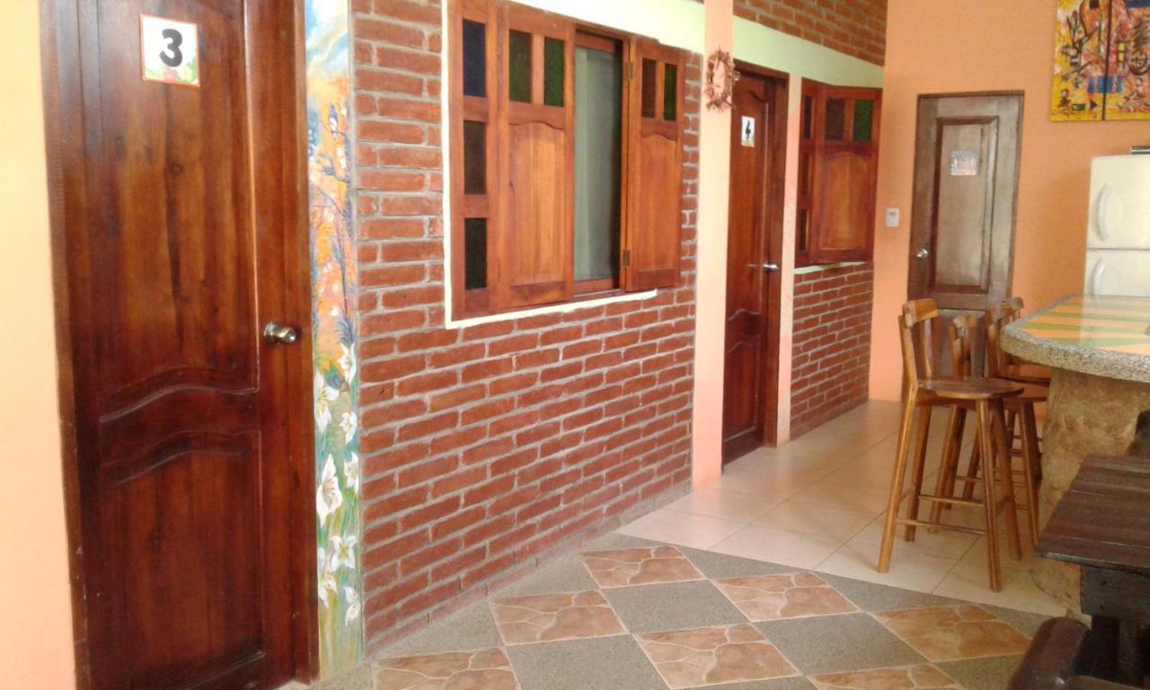 Hostal Casa Taisha 몬따니따 외부 사진