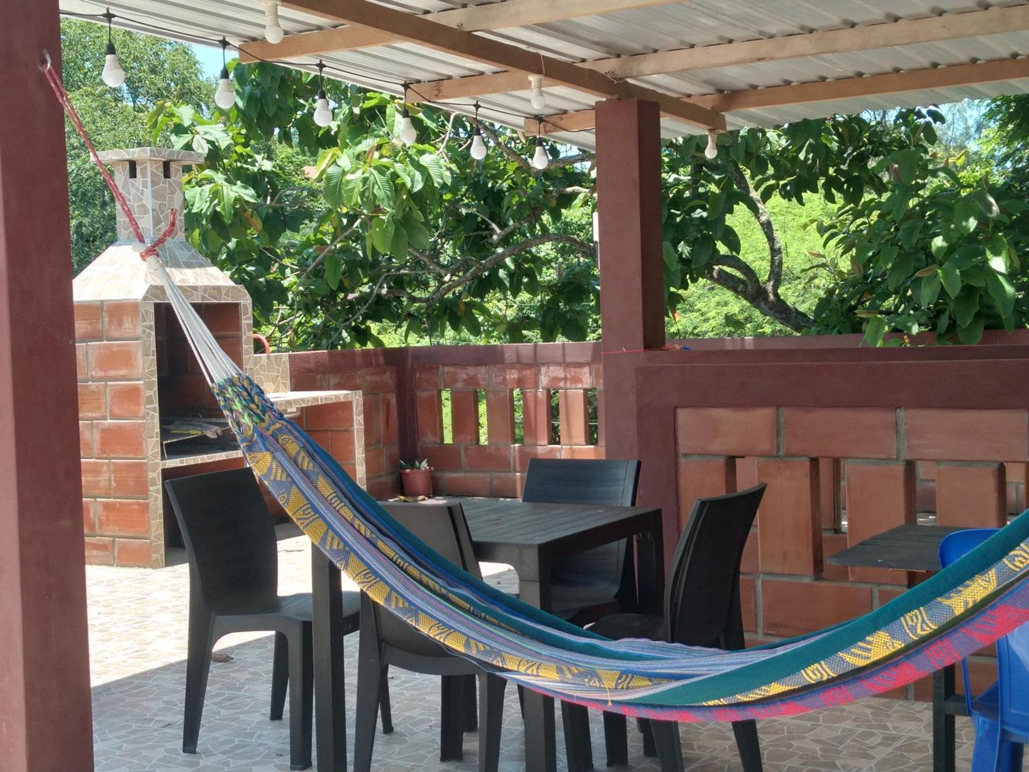 Hostal Casa Taisha 몬따니따 외부 사진