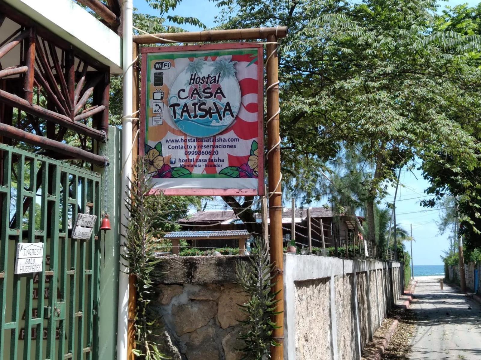 Hostal Casa Taisha 몬따니따 외부 사진