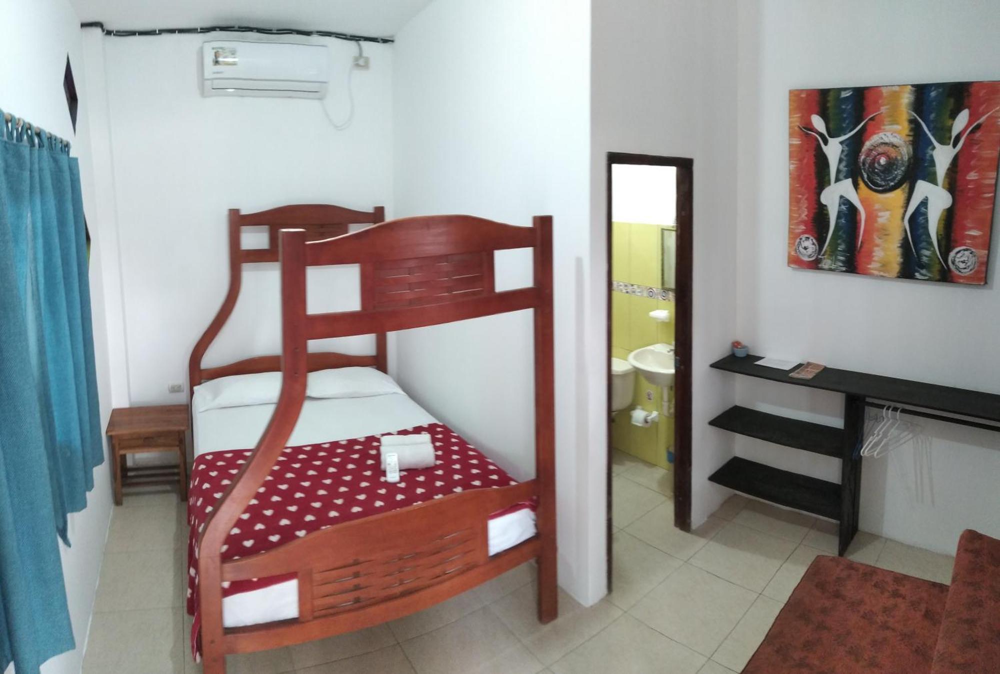Hostal Casa Taisha 몬따니따 외부 사진