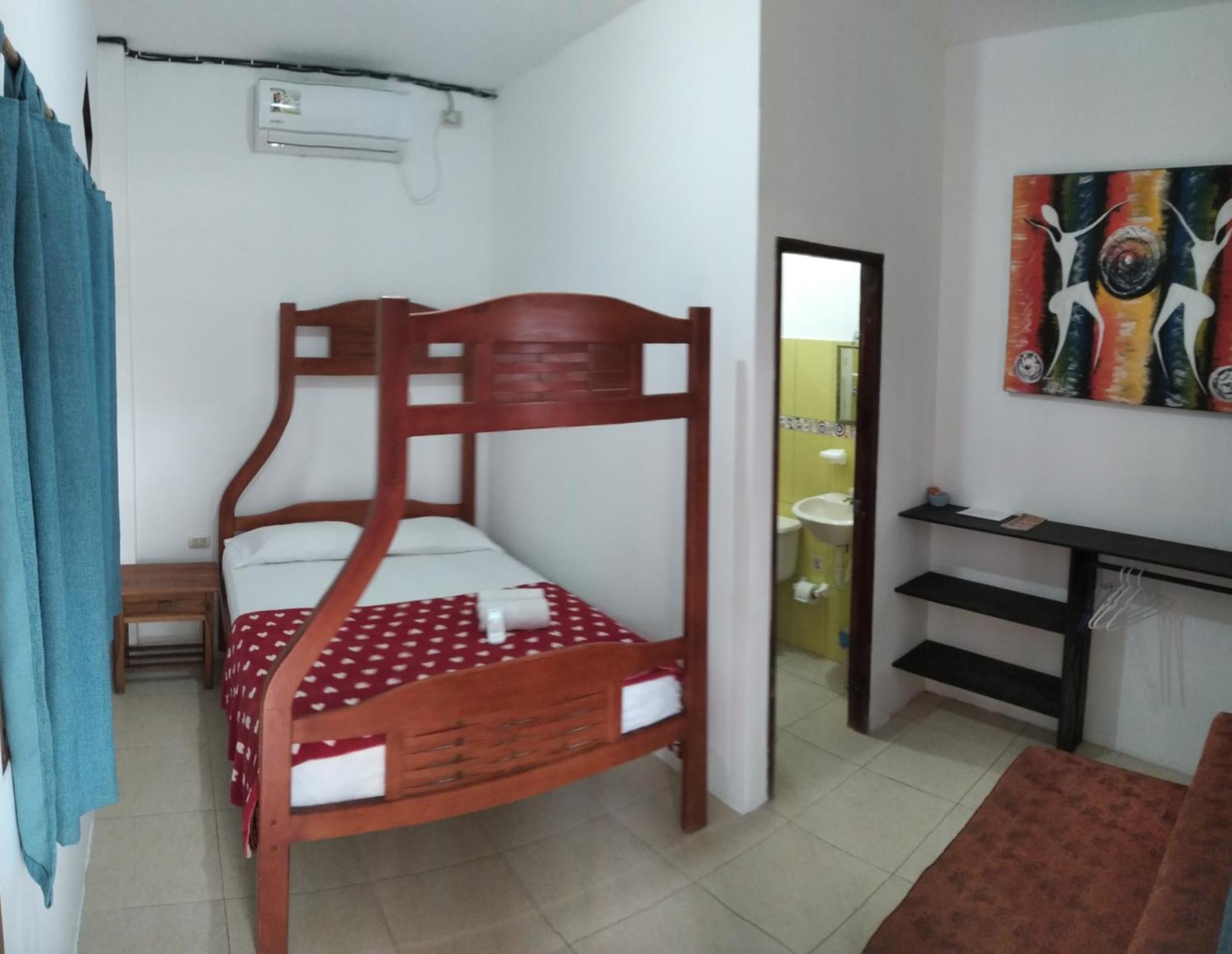 Hostal Casa Taisha 몬따니따 외부 사진