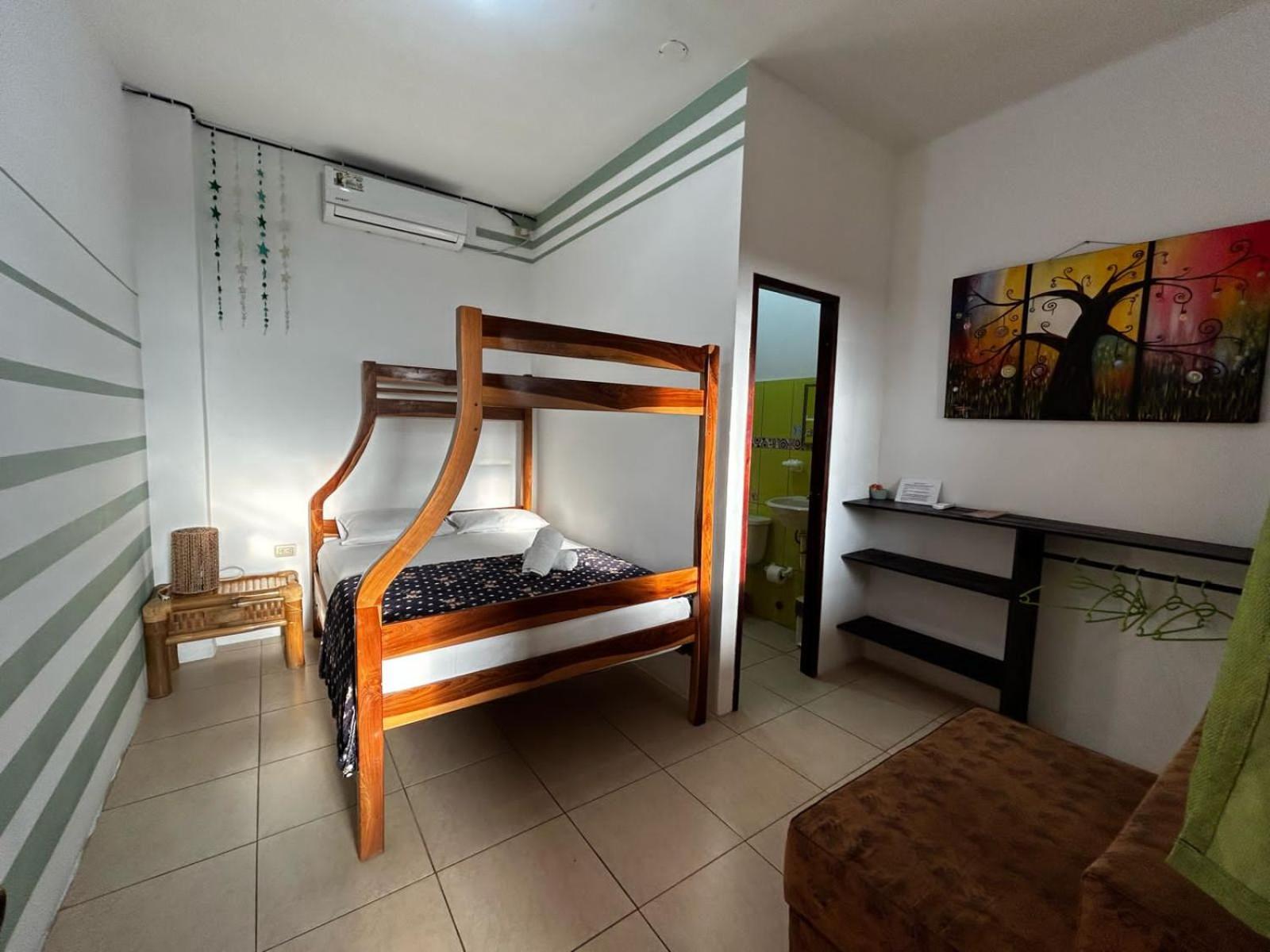Hostal Casa Taisha 몬따니따 외부 사진