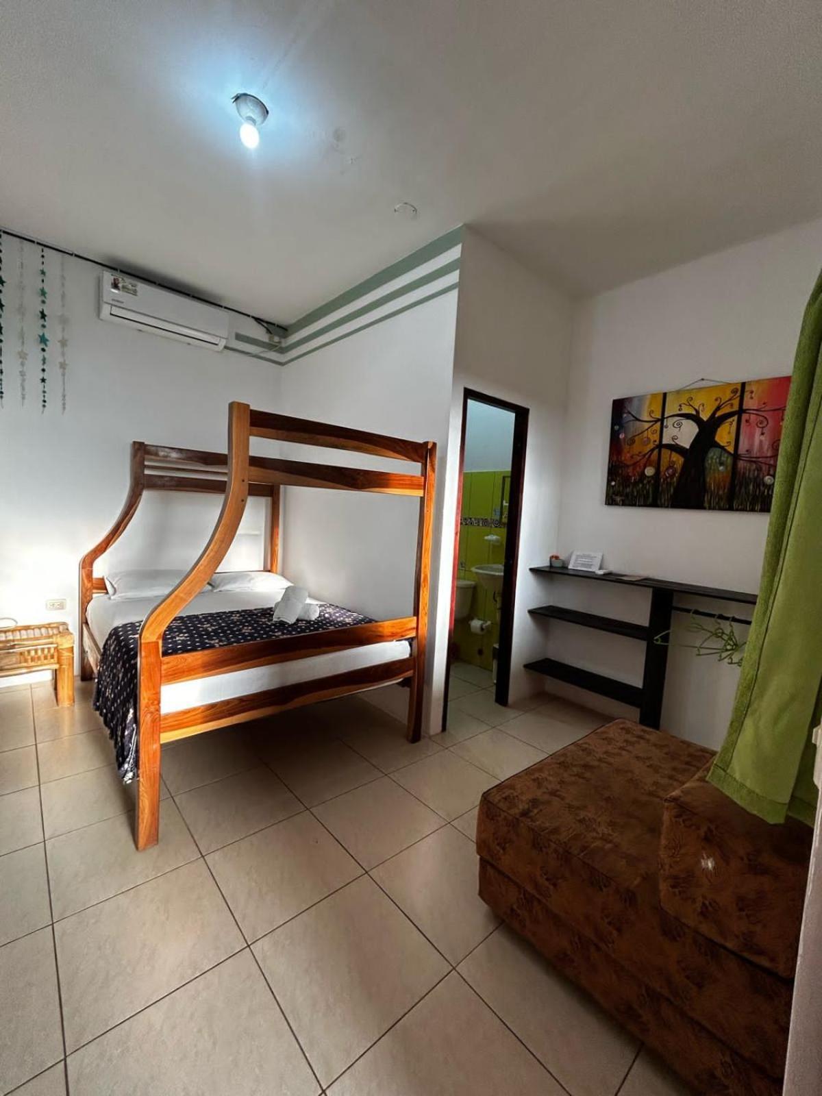 Hostal Casa Taisha 몬따니따 외부 사진