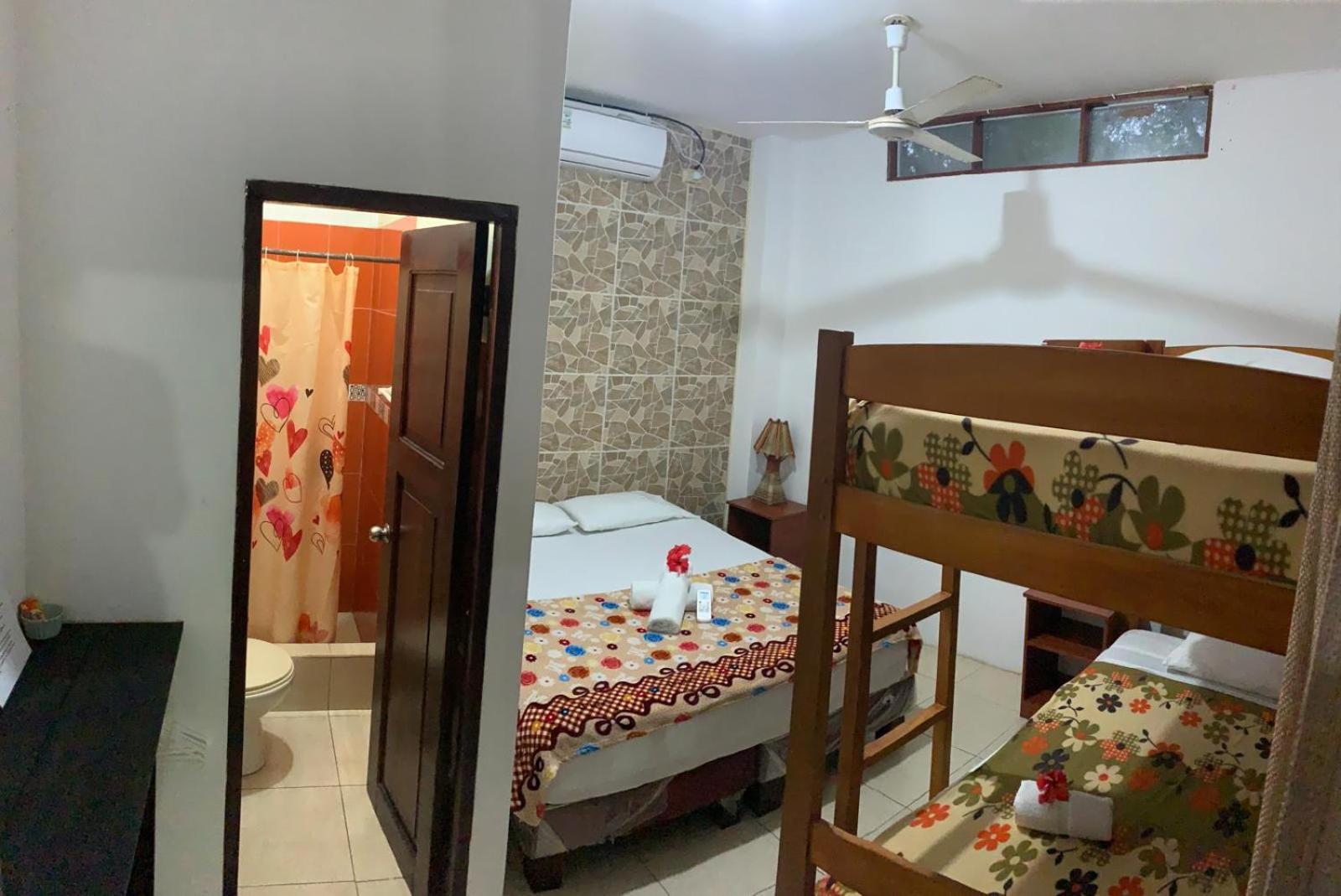 Hostal Casa Taisha 몬따니따 외부 사진