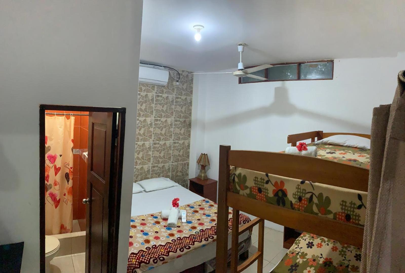 Hostal Casa Taisha 몬따니따 외부 사진