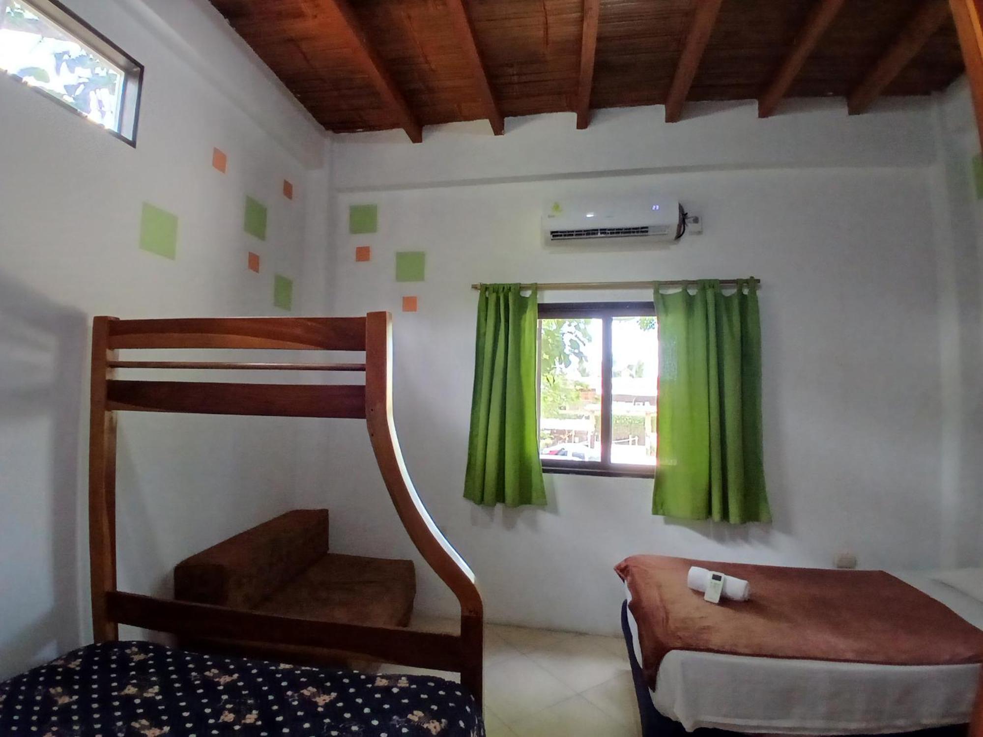 Hostal Casa Taisha 몬따니따 외부 사진